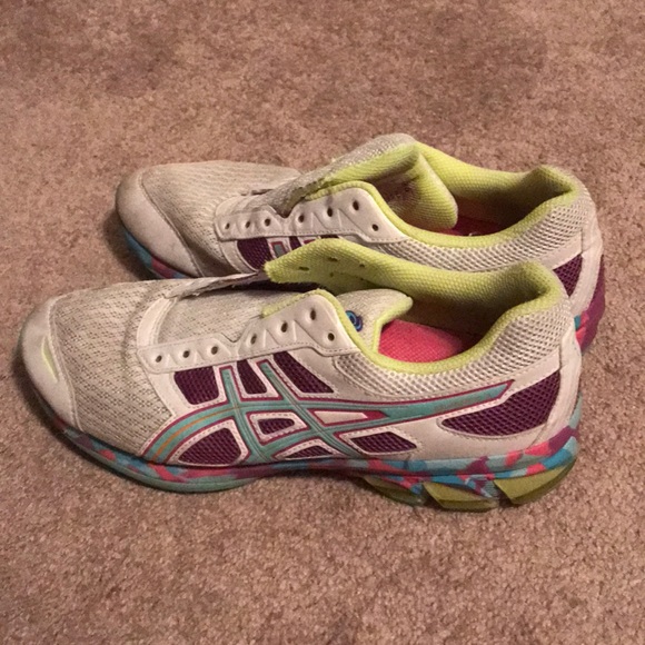 Asics - Picture 2 of 4